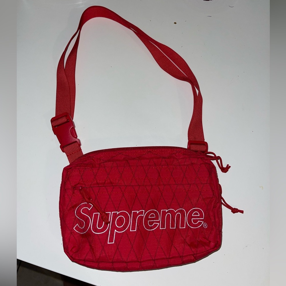 Supreme shoulder bag < FW18 >